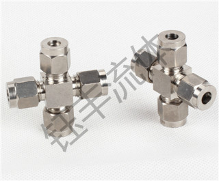 304不锈钢四通接头1