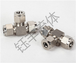 304不锈钢三通中间接头1