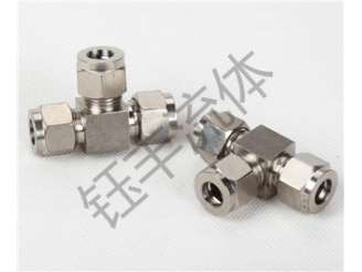 304不锈钢三通中间接头1