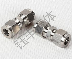 304不锈钢直通中间卡套接头 (2)