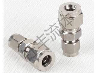 304不锈钢直通变经中间接头1