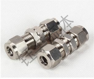 穿板直通中间接头2