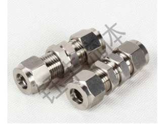 穿板直通中间接头3